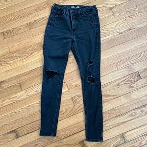 Black skinny jeans